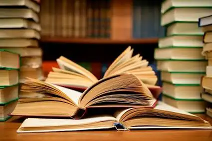 Ar manote, kad skaityti knygas naudinga? Argumentuokite savo nuomonę.