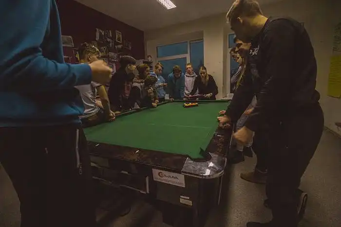 Kuokiam turnyrė labiausę nuorietum dalyvauti (galėmi keli varianta)?