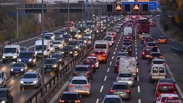 Jaunų vairuotojų atsakingumas kelyje