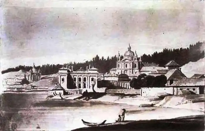 Sluškų rūmų istorija