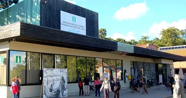 Apklausa apie Nidos kultūros ir turizmo informacijos centro teikiamas paslaugas