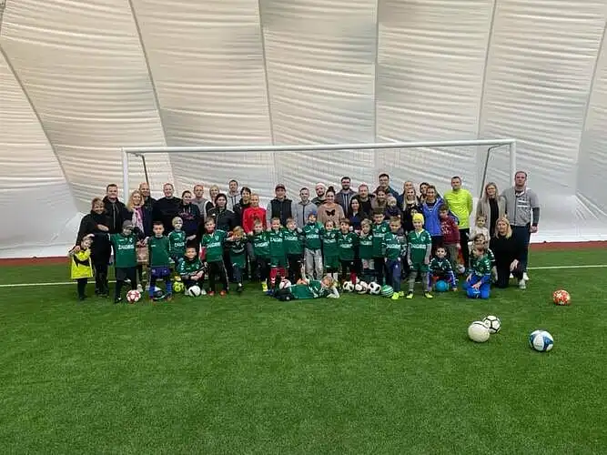 Veiksniai, lemiantys sėkmingą futbolo trenerių ir tėvų bendradarbiavimą ugdant 4-12 metų berniukus. (Treneriams)