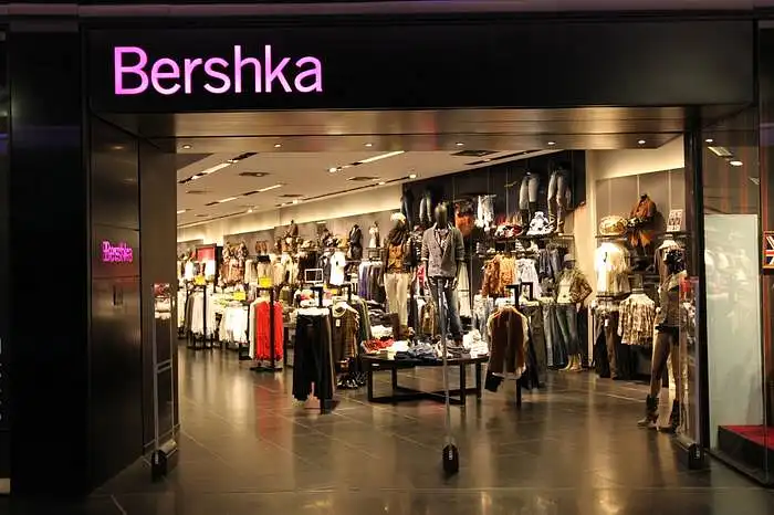 Parduotuvės „Bershka" klientų apklausa