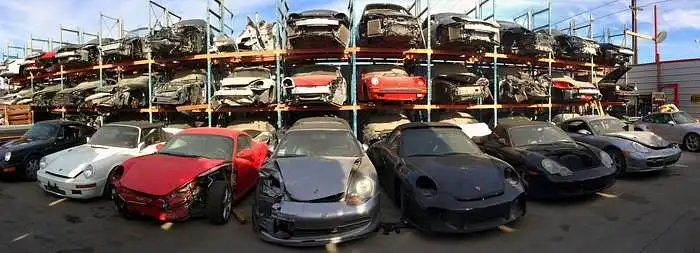 Apklausa: automobilio priežiūros istorija