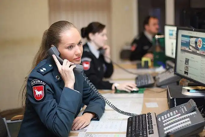 Kokios asociacijos Jums kyla išvydus tokią moterį mieste?