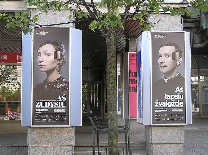 Ar esate matę LNDT plakatus su frazėmis "Aš žudysiu"  "Aš emigruosiu"  "Aš tapsiu žvaigžde" ?