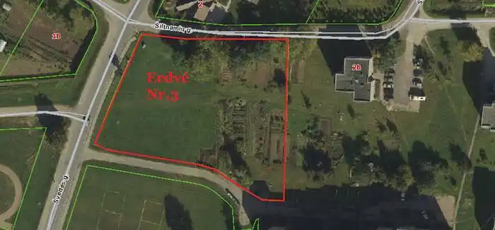 16. Ko pageidautumėte, kad būtų Viešosios erdvės Švedės ir Šiltnamių g. kampe, aplinkoje? (planas Nr.3)