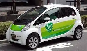 elektromobiliu taxi