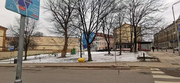 Skveras priešais Halės turgų