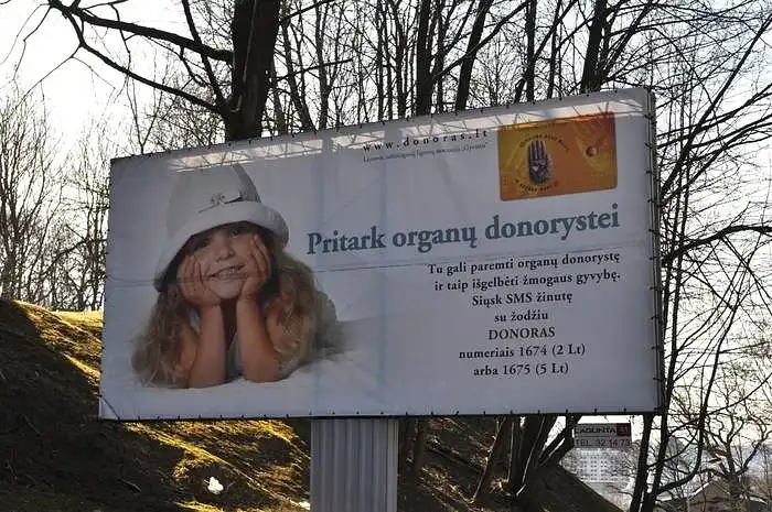 5. a) Socialinė reklama: organų donorystė (Lietuvoje sukurta reklama)