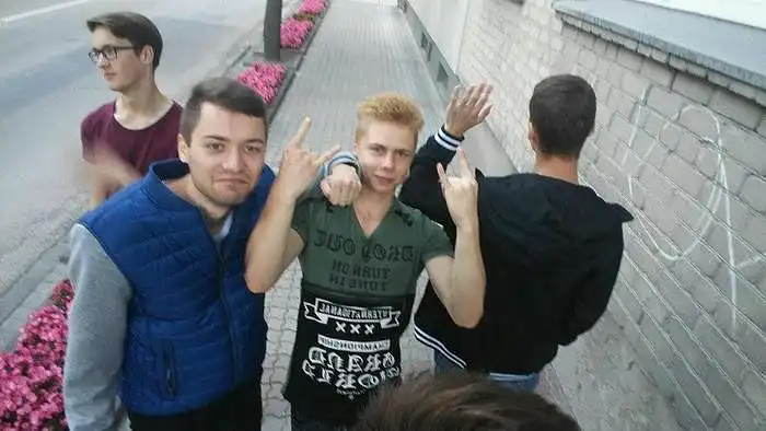 1. Koks iš išvardintų užsiėmimų jums labiausiai patinka, darote.