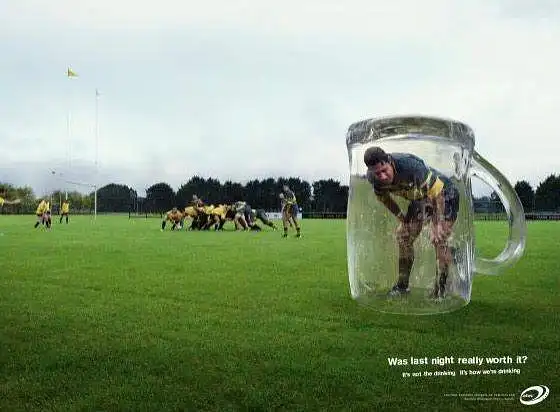 4.Atsižvelgdami į pateiktą reklamą ir teiginius šalia jos, įvertinkite kiek sutinkate su kiekvienu iš jų: 1 reiškia labai žemą vetinimą, o 10 labai aukštą vertinimą