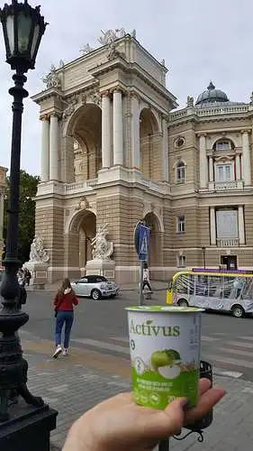 Ukraina
