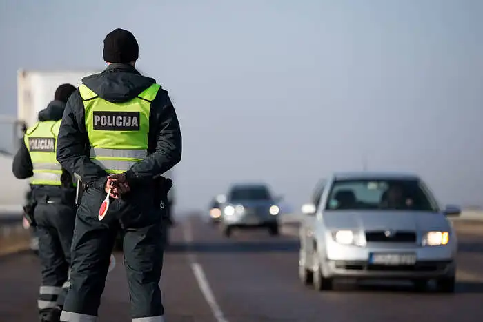 Administracinė atsakomybė už KET pažeidimus