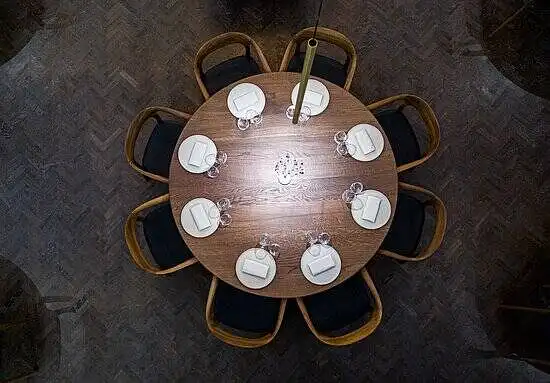 Istorijų pasakojimas restorane "Nineteen18"