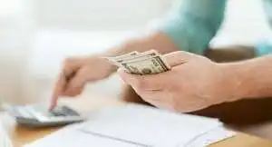Finansinio švietimo trūkumas Lietuvoje