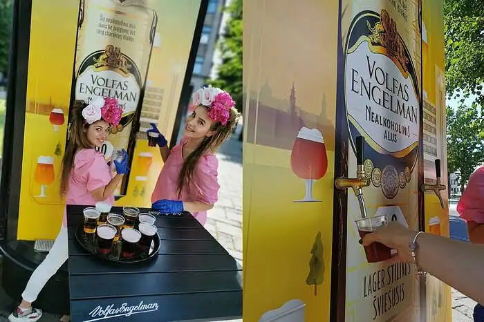 11. Ar esate pastebėję šią "Volfas Engelman" lauko reklamą?