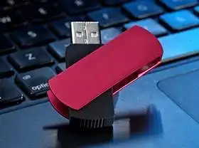 Įvertinkite USB atmintines (1- blogiausiai, 5- geriausiai)