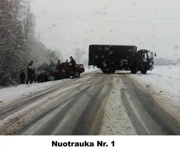 Kokią temą iliustruoja ši nuotrauka? Savo atsakymą pagrįskite.