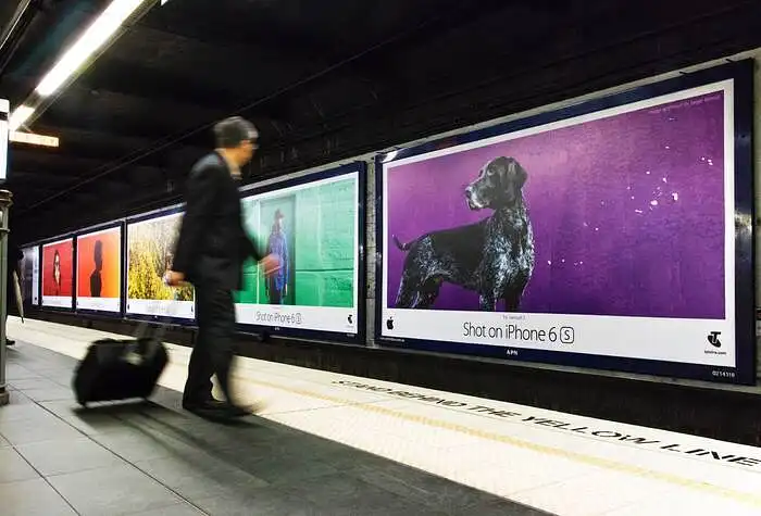 Ar esate matę šią prekės ženklo „Apple“ partizaninio marketingo reklaminę kampaniją? (Nr. 3)