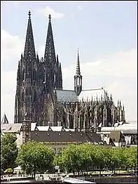 10. Kuriame Vokietijos mieste yra ši bažnyčia?