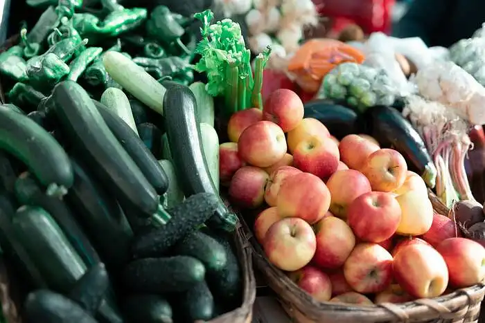 Salotairridikelis.lt smalsauja: kaip dažnai jūsų namuose gaminami patiekalai, kuriuose yra švieži, termiškai neapdoroti maisto produktai – daržovės, vaisiai ar uogos?